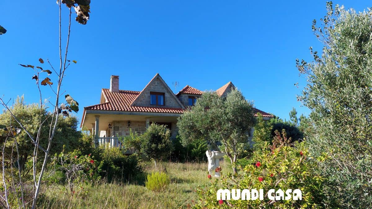 7 soverom Hus til salgs i Ribeira med garasje - € 890 000 (Ref: 9379448)