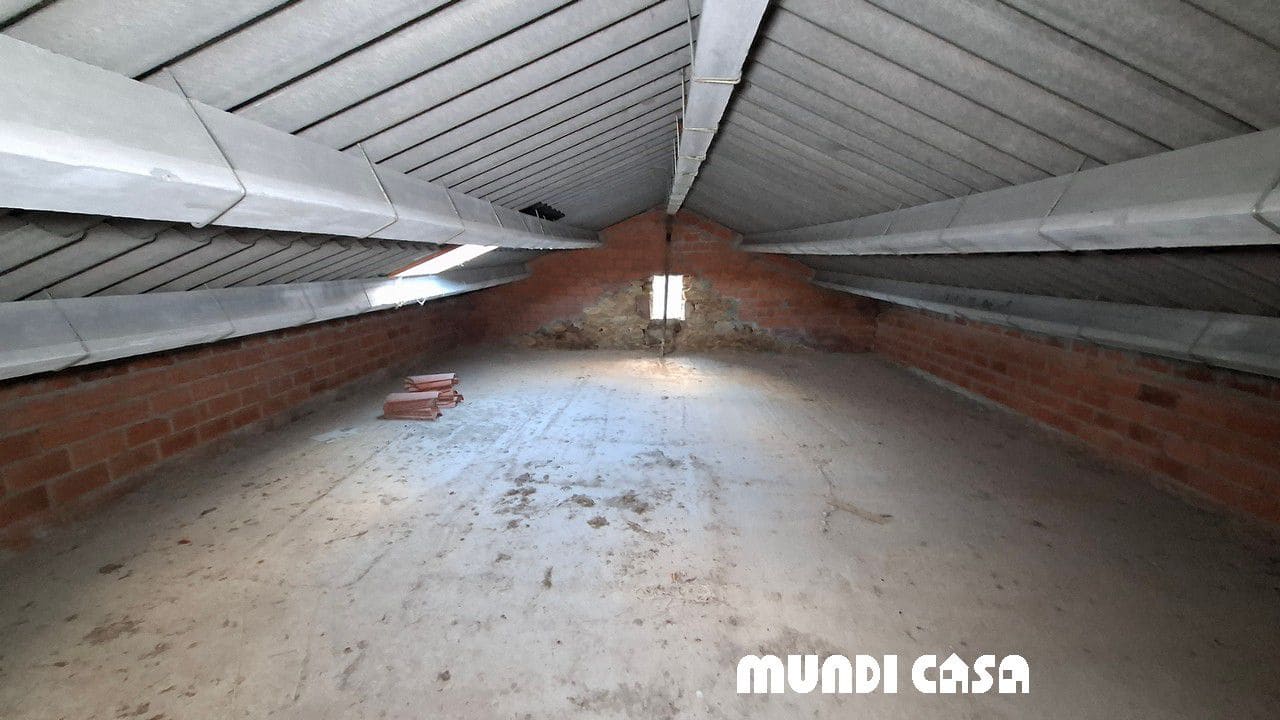 Townhouse for sale in Ribeira - € 120,000 (Ref: 9406309)