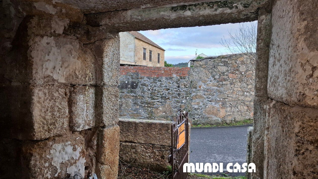 Townhouse for sale in Ribeira - € 120,000 (Ref: 9406309)