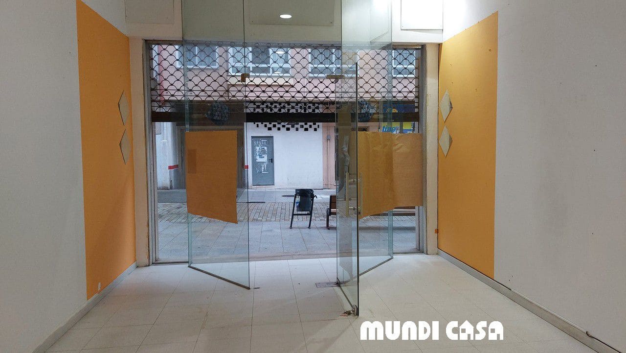 1 slaapkamer Commercieel te huur in Boiro - € 550 (Ref: 9415462)