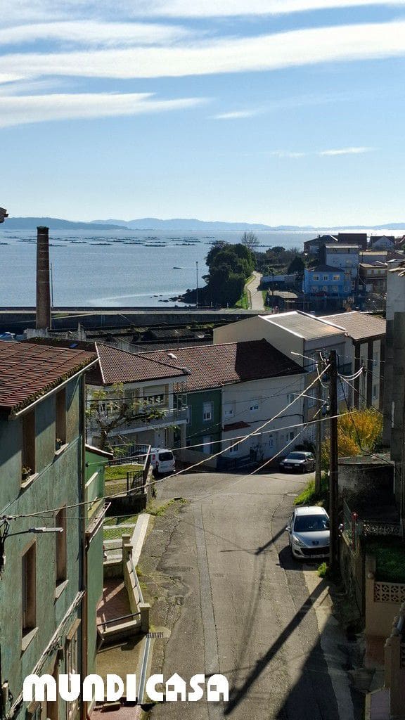 2 bedroom Apartment for sale in Boiro with garage - € 140,000 (Ref: 9480990)