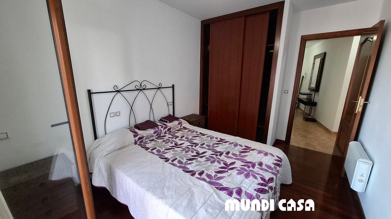 2 bedroom Apartment for sale in Boiro with garage - € 140,000 (Ref: 9480990)
