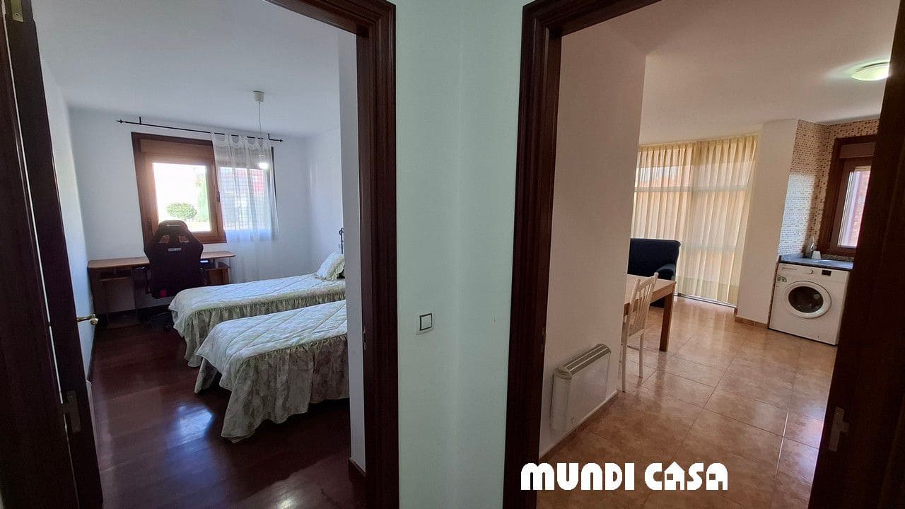 2 bedroom Apartment for sale in Boiro with garage - € 140,000 (Ref: 9480990)