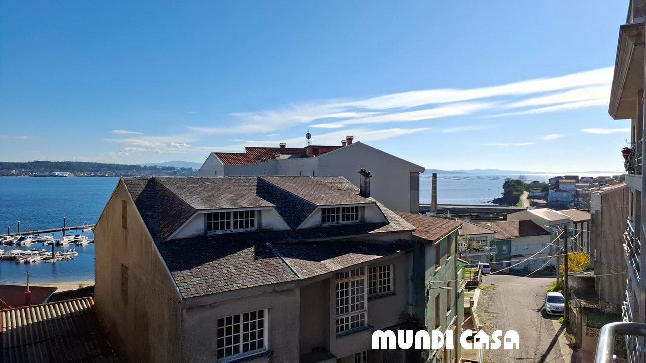 2 bedroom Apartment for sale in Boiro with garage - € 140,000 (Ref: 9480990)