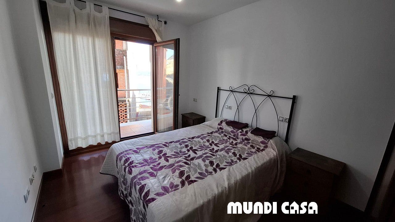 2 bedroom Apartment for sale in Boiro with garage - € 140,000 (Ref: 9480990)