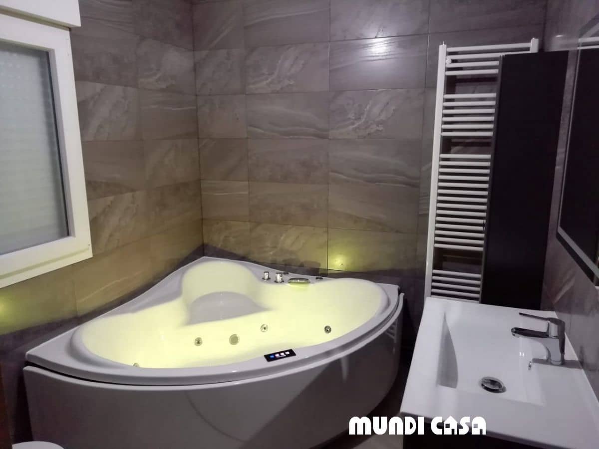 3 bedroom Townhouse for sale in Boiro with garage - € 308,000 (Ref: 9644596)