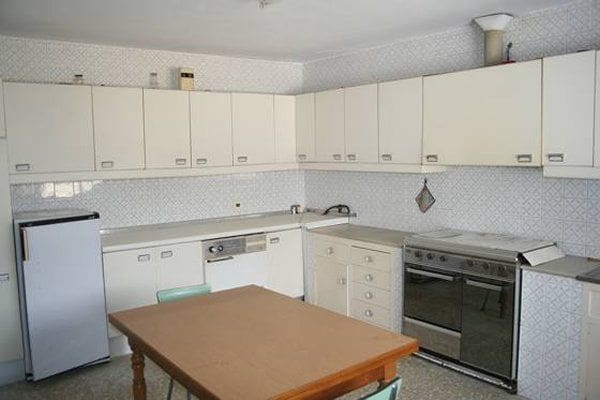 8 slaapkamer Huis te koop in Boiro met garage - € 125.000 (Ref: 9651287)