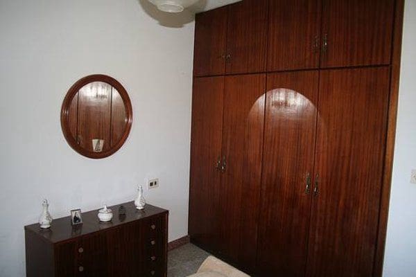 8 slaapkamer Huis te koop in Boiro met garage - € 125.000 (Ref: 9651287)