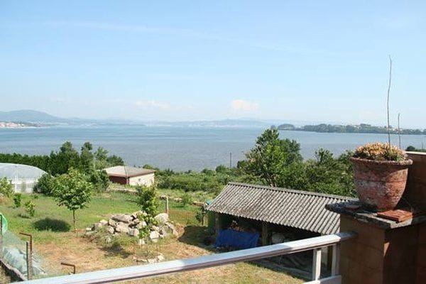 8 slaapkamer Huis te koop in Boiro met garage - € 125.000 (Ref: 9651287)