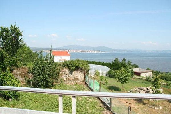 8 slaapkamer Huis te koop in Boiro met garage - € 125.000 (Ref: 9651287)