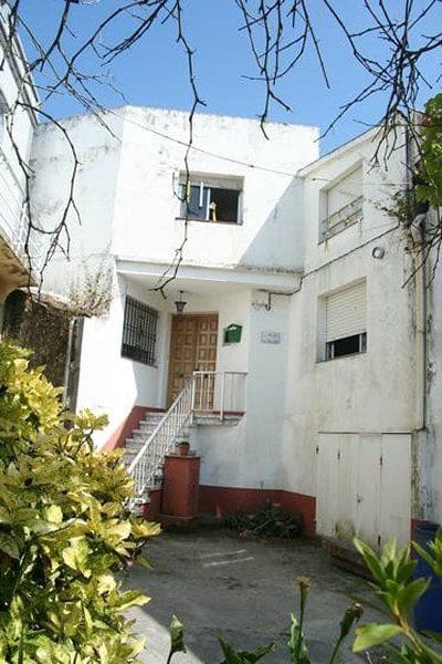 8 slaapkamer Huis te koop in Boiro met garage - € 125.000 (Ref: 9651287)