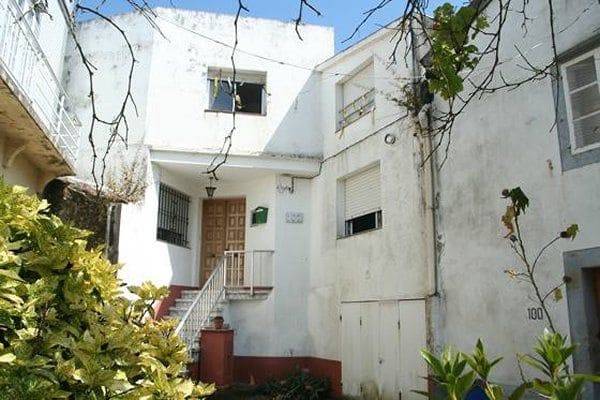 8 slaapkamer Huis te koop in Boiro met garage - € 125.000 (Ref: 9651287)