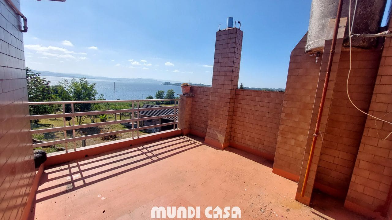 8 slaapkamer Huis te koop in Boiro met garage - € 125.000 (Ref: 9651287)