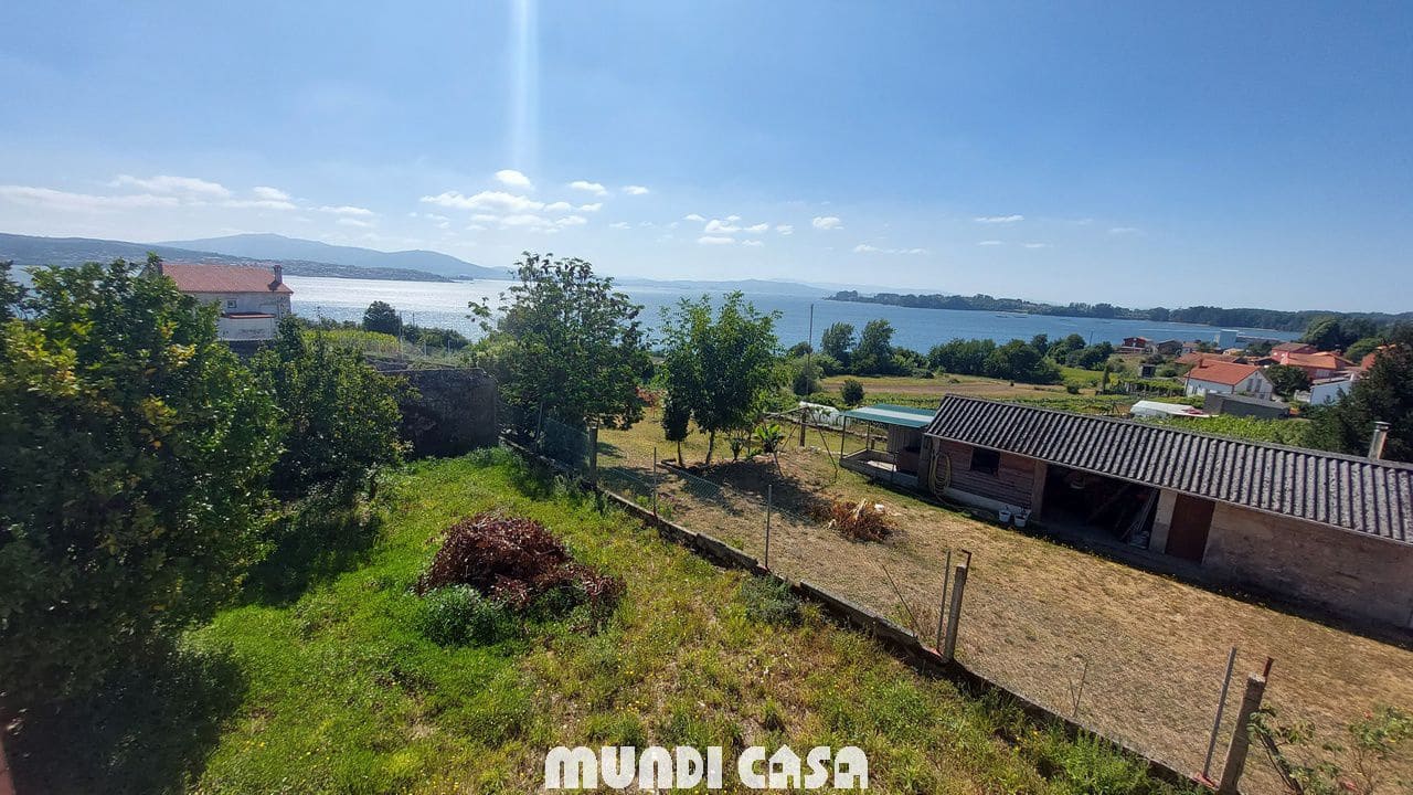 8 slaapkamer Huis te koop in Boiro met garage - € 125.000 (Ref: 9651287)