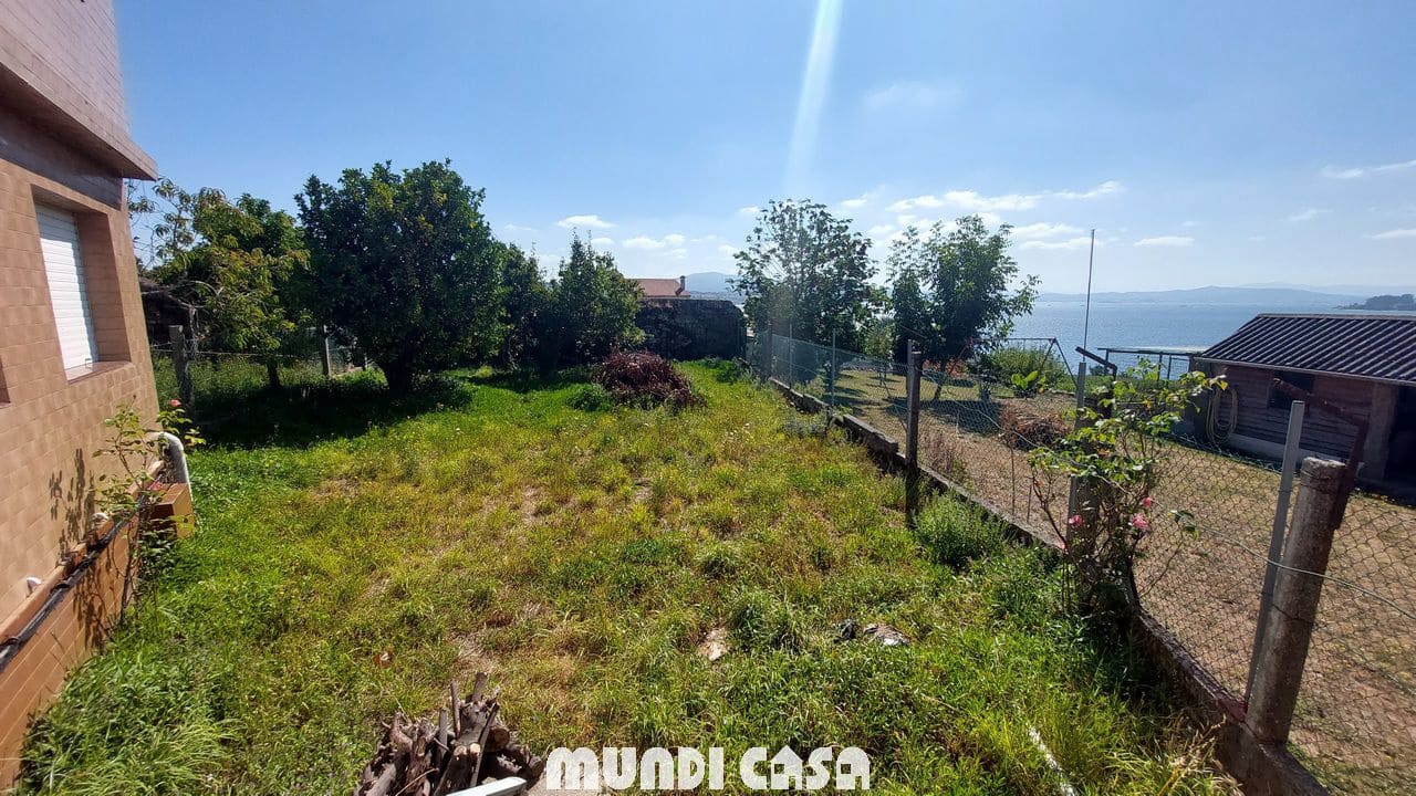 8 slaapkamer Huis te koop in Boiro met garage - € 125.000 (Ref: 9651287)