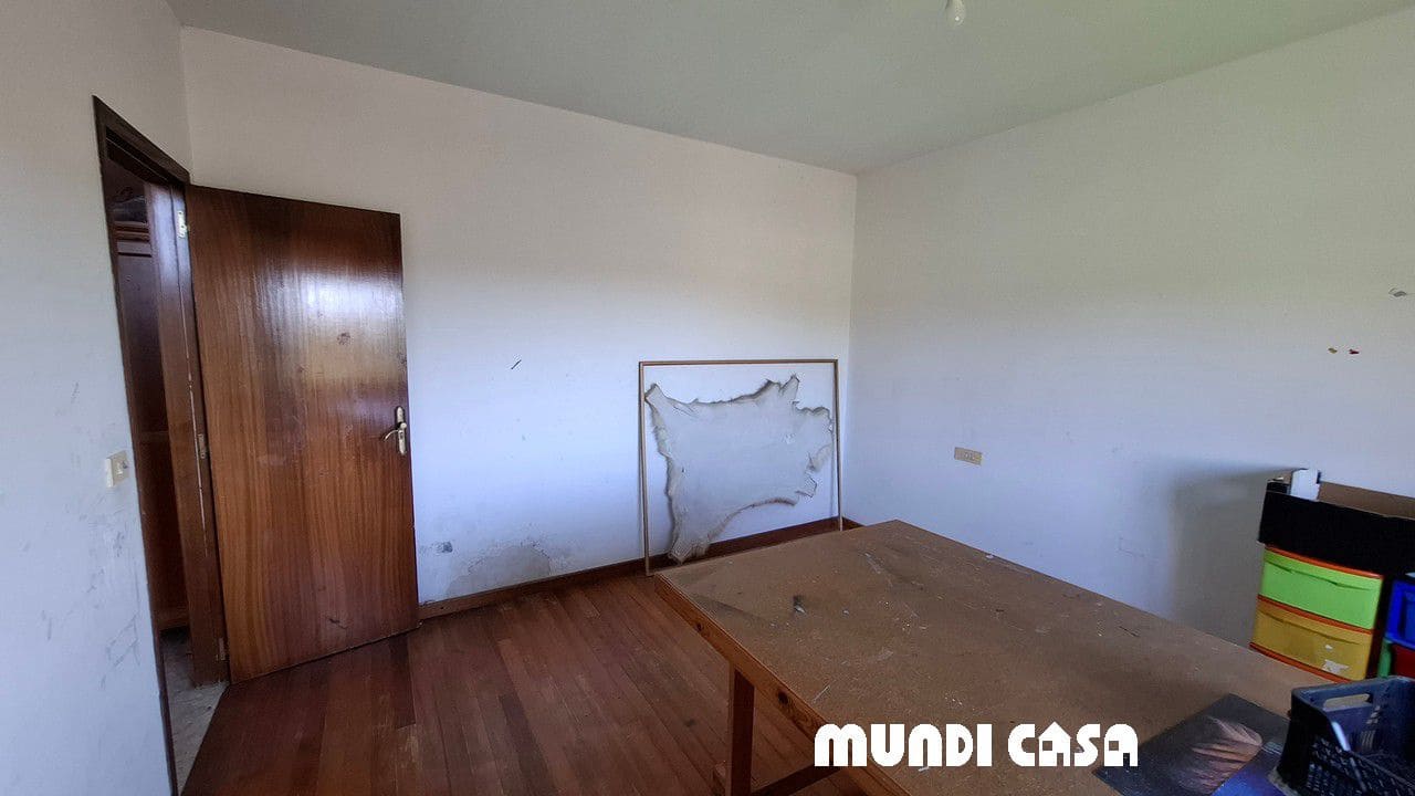 4 bedroom Townhouse for sale in Rianxo with garage - € 350,000 (Ref: 9711157)