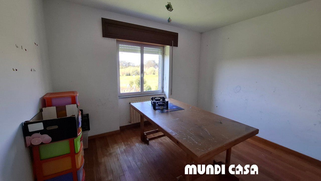 4 bedroom Townhouse for sale in Rianxo with garage - € 350,000 (Ref: 9711157)