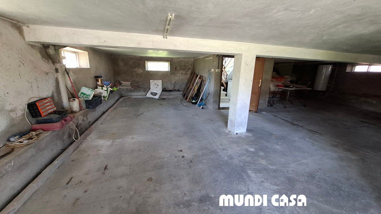 4 bedroom Townhouse for sale in Rianxo with garage - € 350,000 (Ref: 9711157)