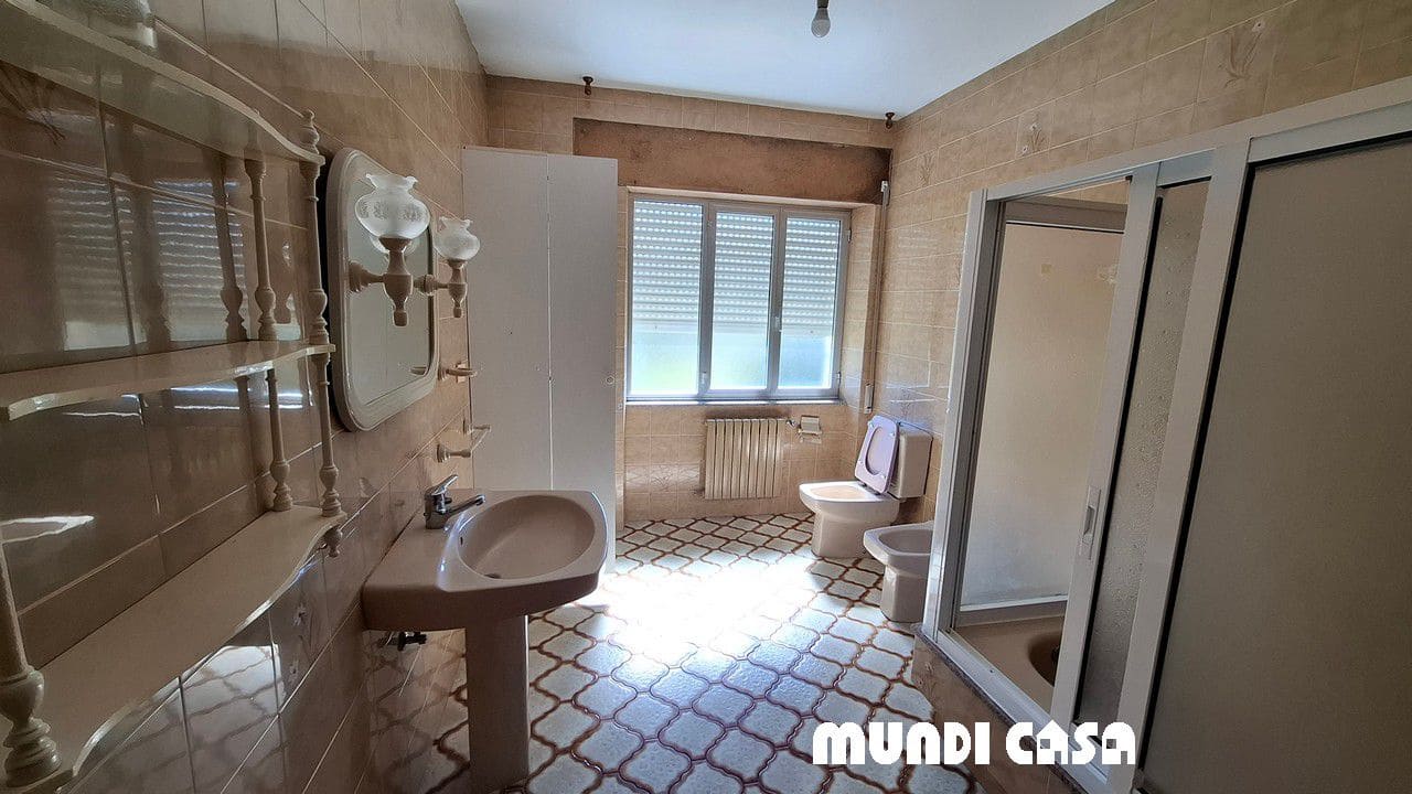 4 bedroom Townhouse for sale in Rianxo with garage - € 350,000 (Ref: 9711157)