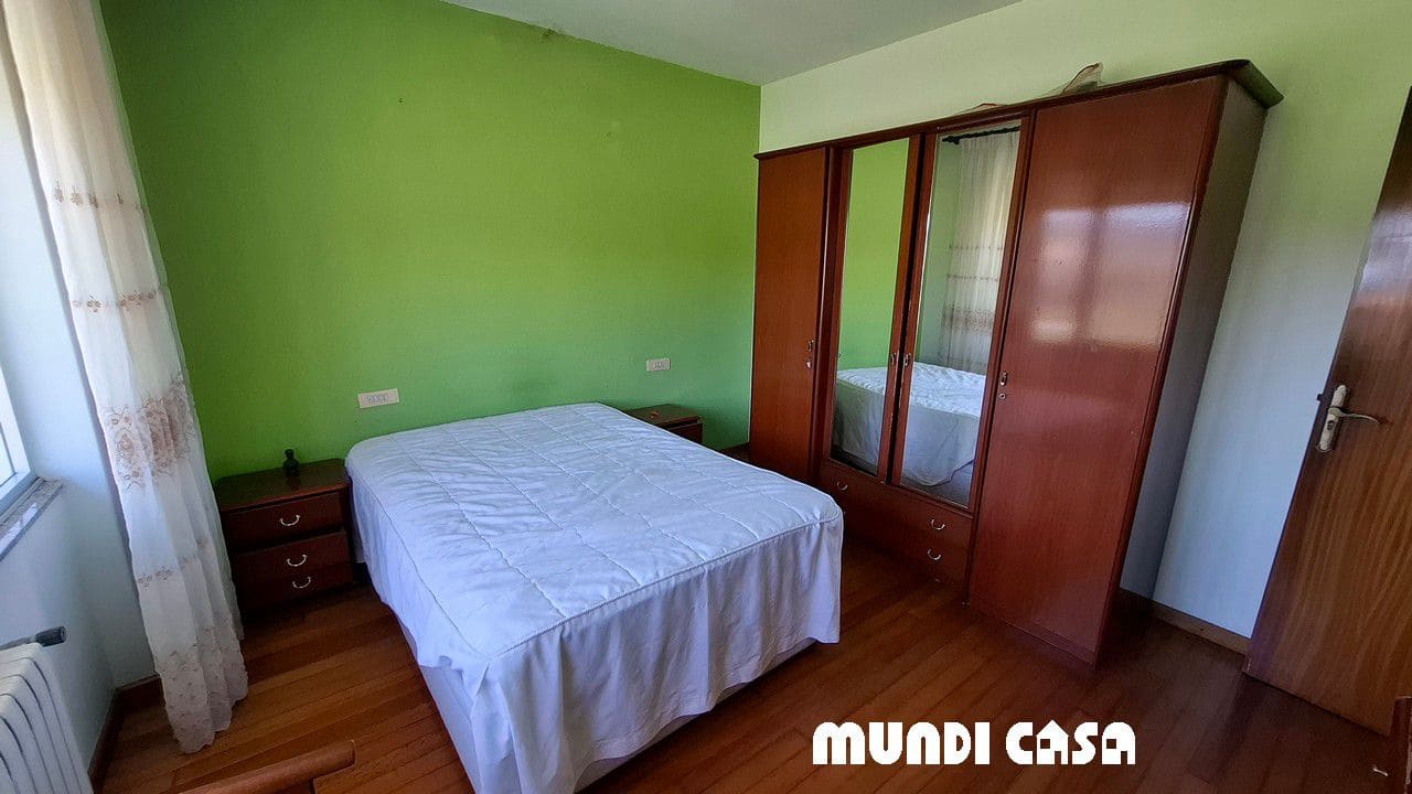 4 bedroom Townhouse for sale in Rianxo with garage - € 350,000 (Ref: 9711157)