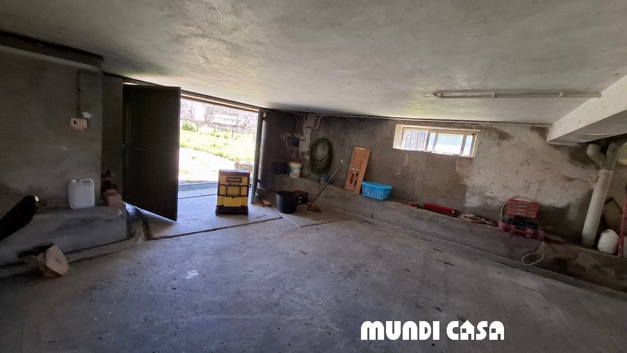 4 bedroom Townhouse for sale in Rianxo with garage - € 350,000 (Ref: 9711157)