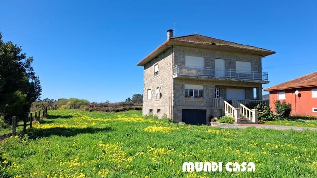 4 chambre Maison de Ville à vendre à Rianxo avec garage - 350 000 € (Ref: 9711157)