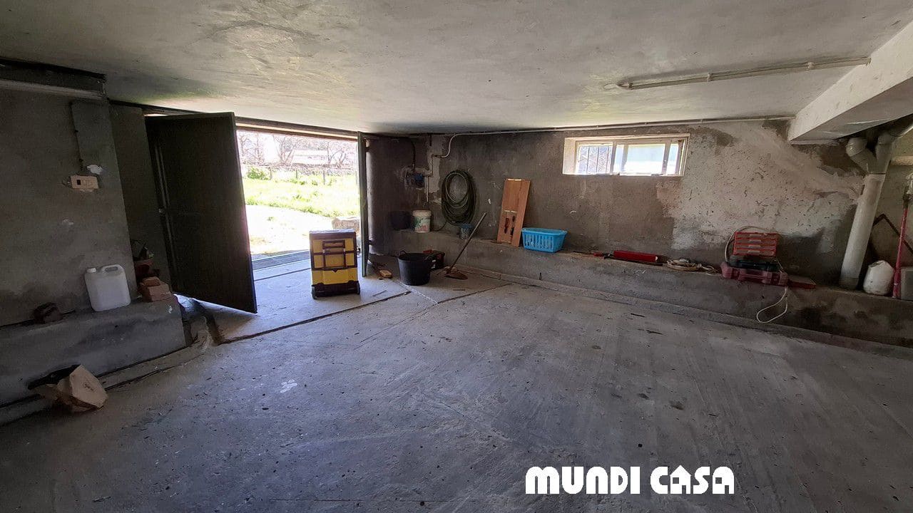 4 bedroom Townhouse for sale in Rianxo with garage - € 350,000 (Ref: 9711157)