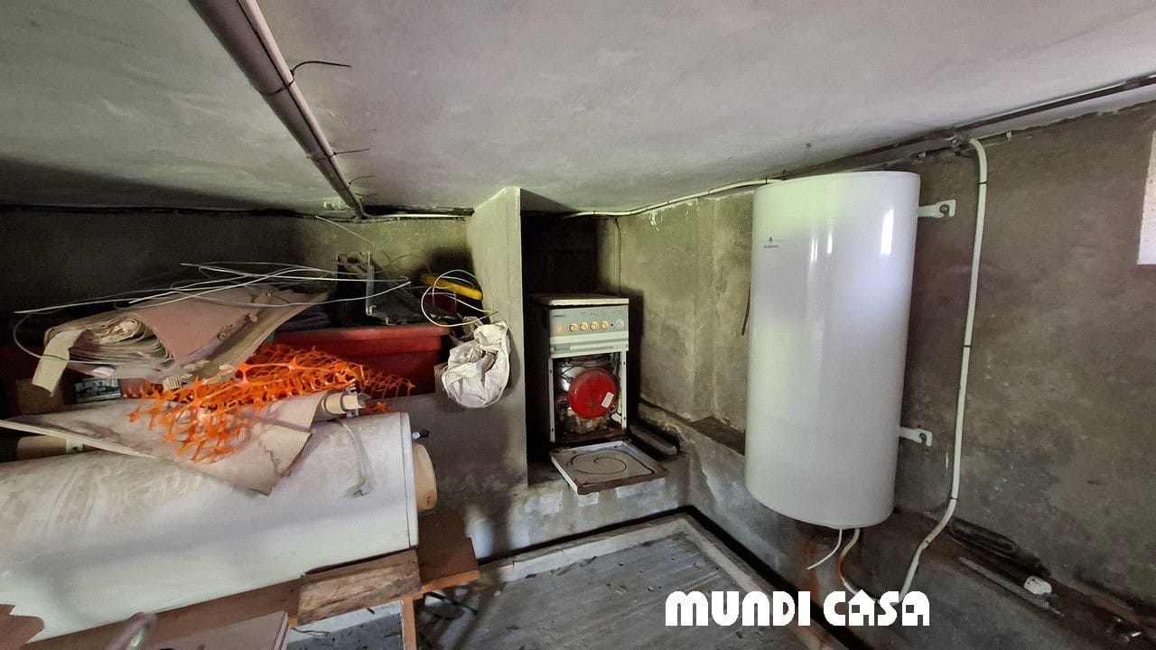 4 bedroom Townhouse for sale in Rianxo with garage - € 350,000 (Ref: 9711157)