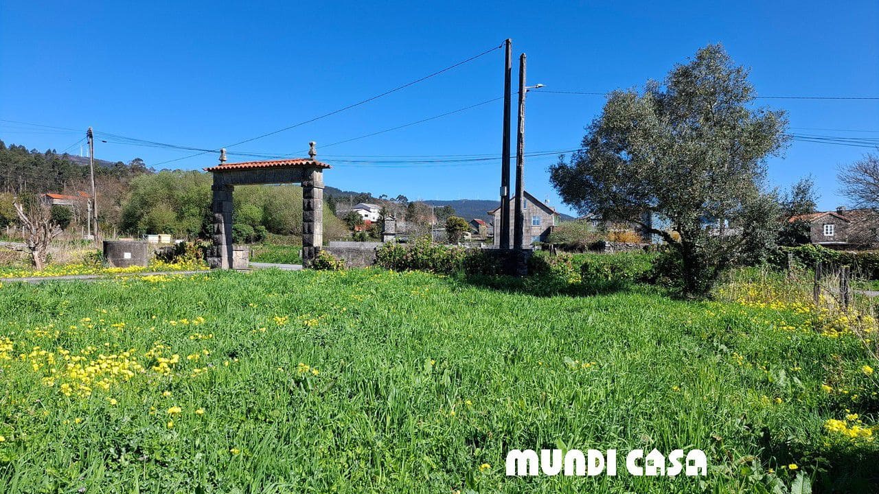 4 bedroom Townhouse for sale in Rianxo with garage - € 350,000 (Ref: 9711157)