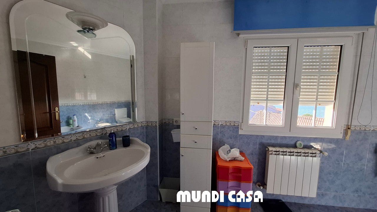 3 quarto Casa em Banda para venda em A Pobra do Caraminal com garagem - 345 000 € (Ref: 9721426)
