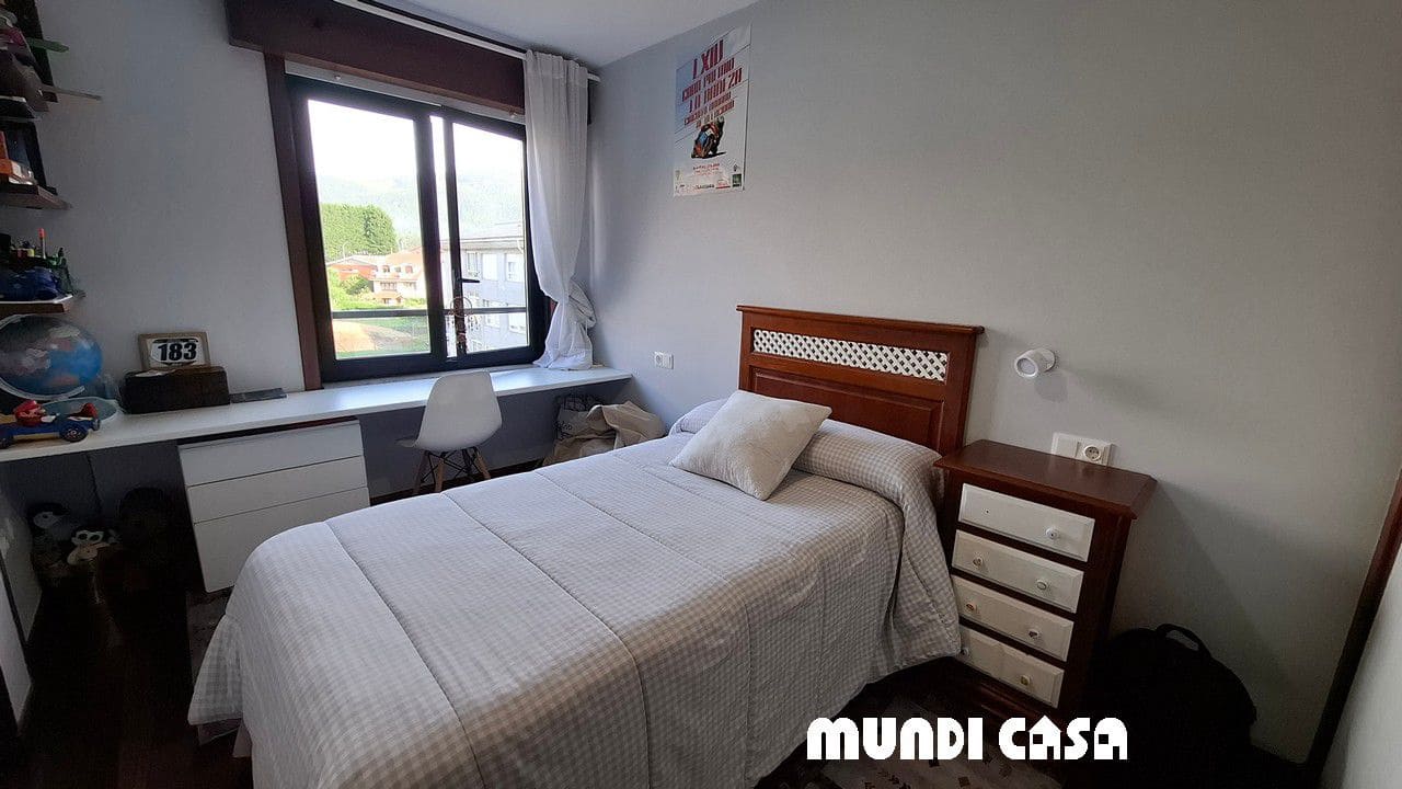 3 slaapkamer Flat te koop in A Pobra do Caraminal met garage - € 180.000 (Ref: 9807783)