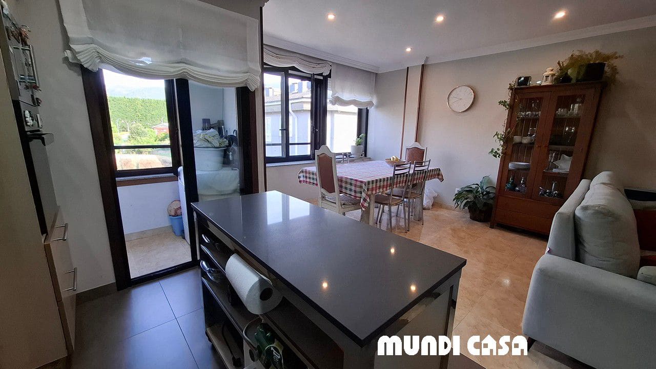 3 slaapkamer Flat te koop in A Pobra do Caraminal met garage - € 180.000 (Ref: 9807783)