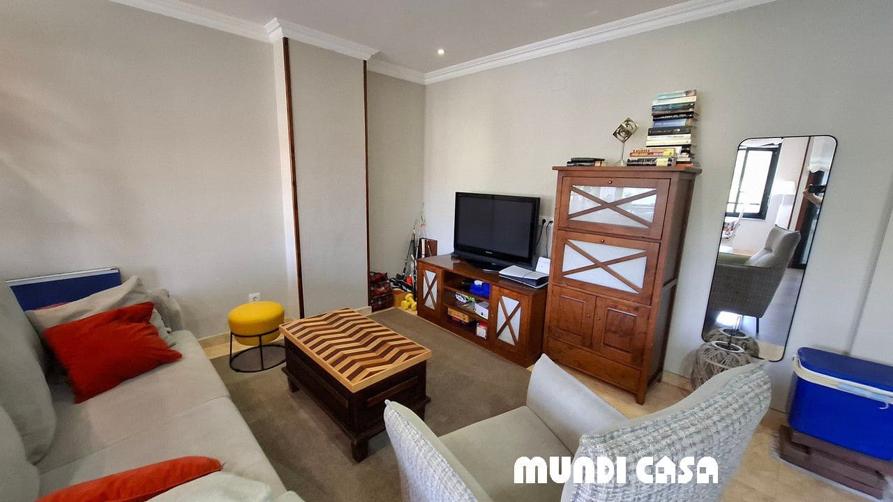 3 slaapkamer Flat te koop in A Pobra do Caraminal met garage - € 180.000 (Ref: 9807783)