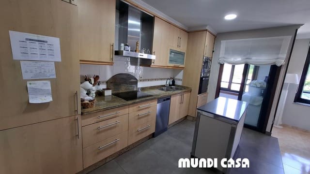 3 slaapkamer Flat te koop in A Pobra do Caramiñal met garage - € 180.000 (Ref: 9807783)