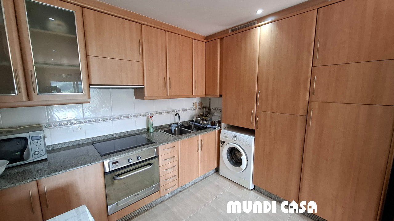 3 bedroom Flat for sale in Boiro with garage - € 180,000 (Ref: 9861634)