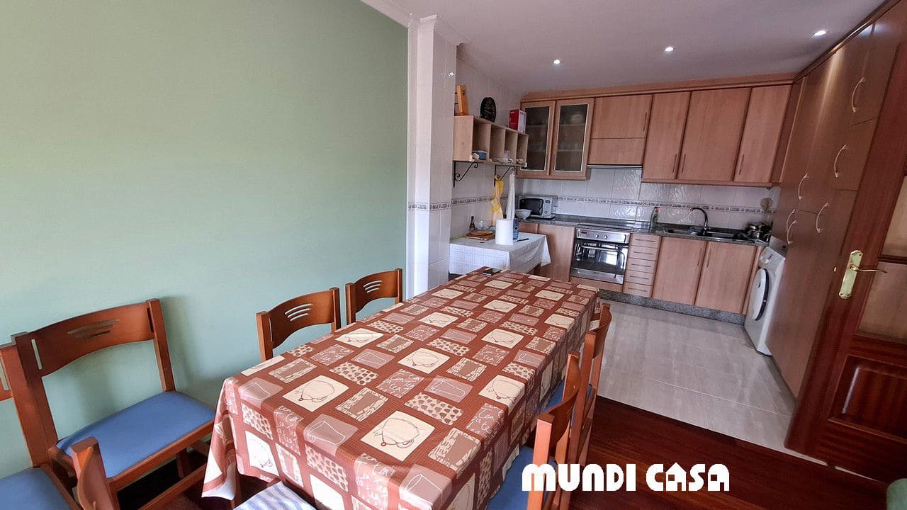 3 bedroom Flat for sale in Boiro with garage - € 180,000 (Ref: 9861634)