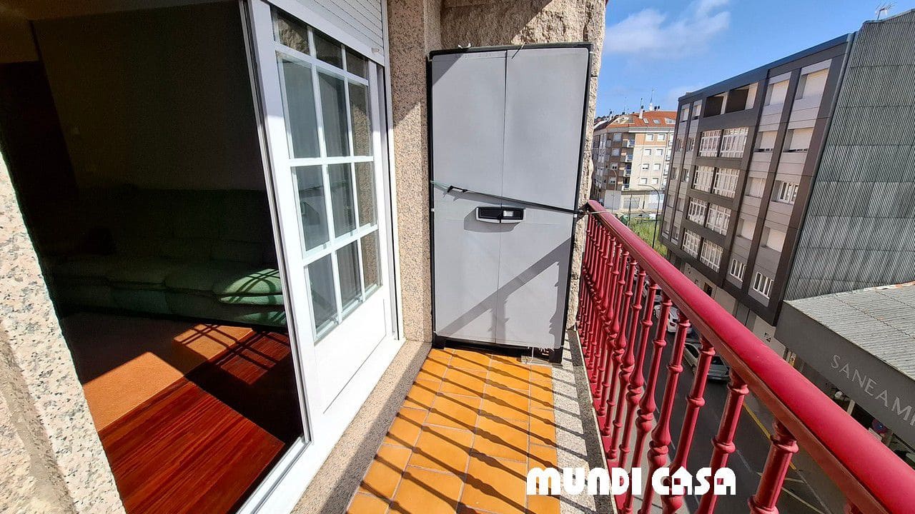 3 bedroom Flat for sale in Boiro with garage - € 180,000 (Ref: 9861634)