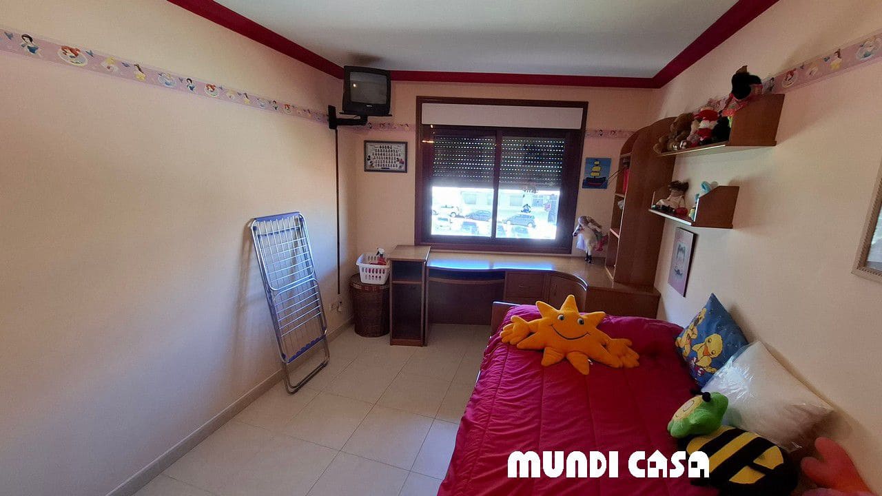 2 slaapkamer Appartement te koop in Boiro met garage - € 183.000 (Ref: 9952012)