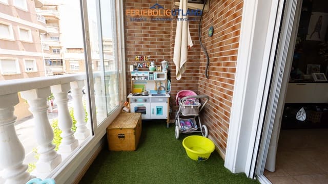 2 soveværelse Lejlighed til salg i Puerto Deportivo, Torrevieja - € 169.000 (Ref: 10000759)