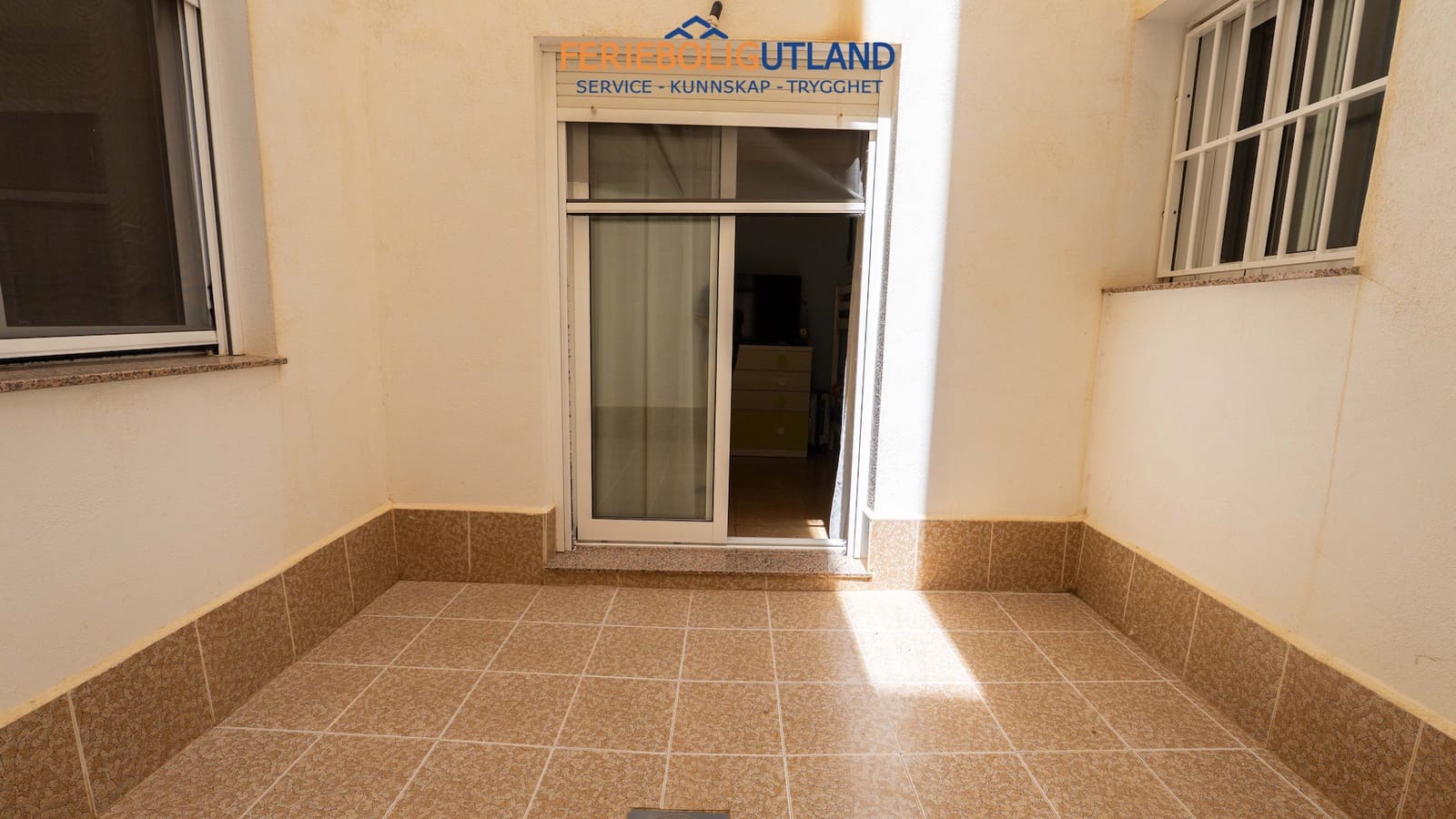 Apartamento de 2 habitaciones en Torrevieja en venta - 169.000 € (Ref: 10000759)
