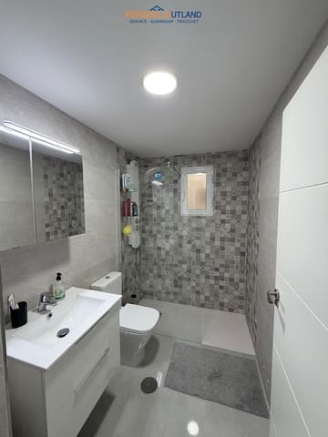 Apartamento de 2 habitaciones en Antonio Machado, Torrevieja en venta con piscina - 161.000 € (Ref: 10000760)