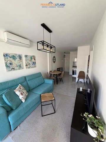 Apartamento de 2 habitaciones en Antonio Machado, Torrevieja en venta con piscina - 161.000 € (Ref: 10000760)