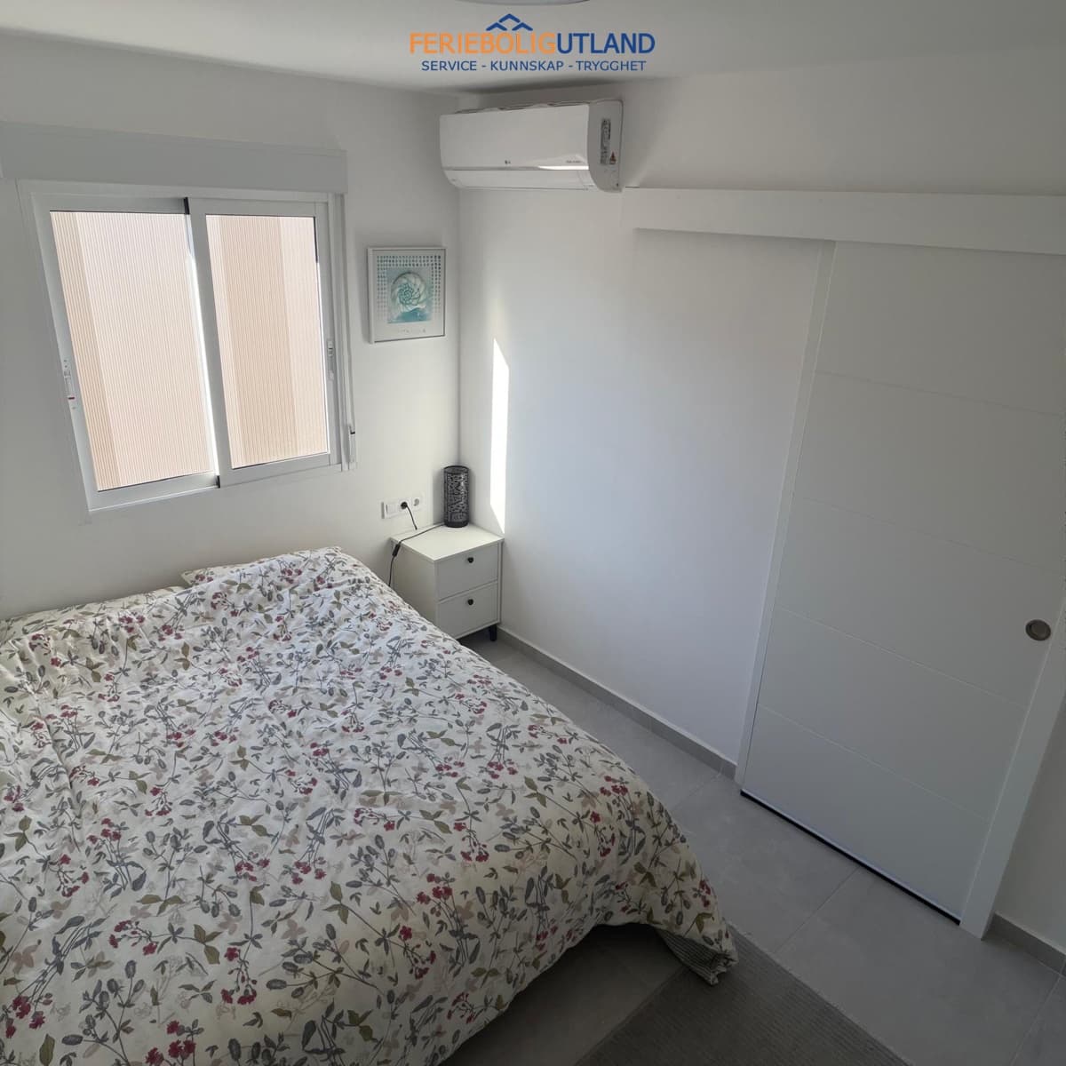 Apartamento de 2 habitaciones en Torrevieja en venta con piscina - 161.000 € (Ref: 10000760)