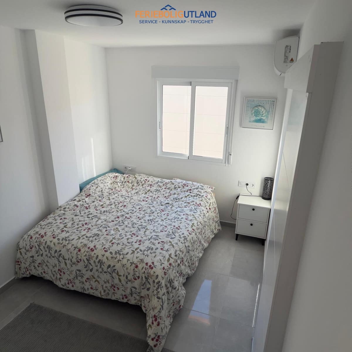 Apartamento de 2 habitaciones en Torrevieja en venta con piscina - 161.000 € (Ref: 10000760)
