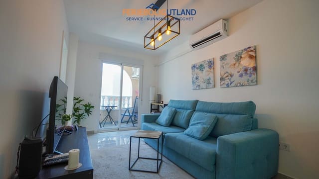 Apartamento de 2 habitaciones en Antonio Machado, Torrevieja en venta con piscina - 161.000 € (Ref: 10000760)