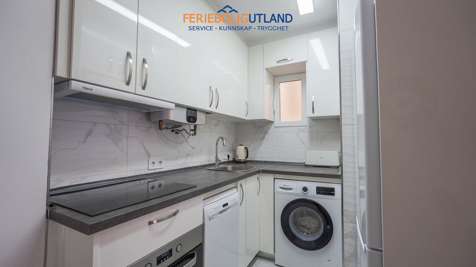 Apartamento de 2 habitaciones en Torrevieja en venta con piscina - 161.000 € (Ref: 10000760)