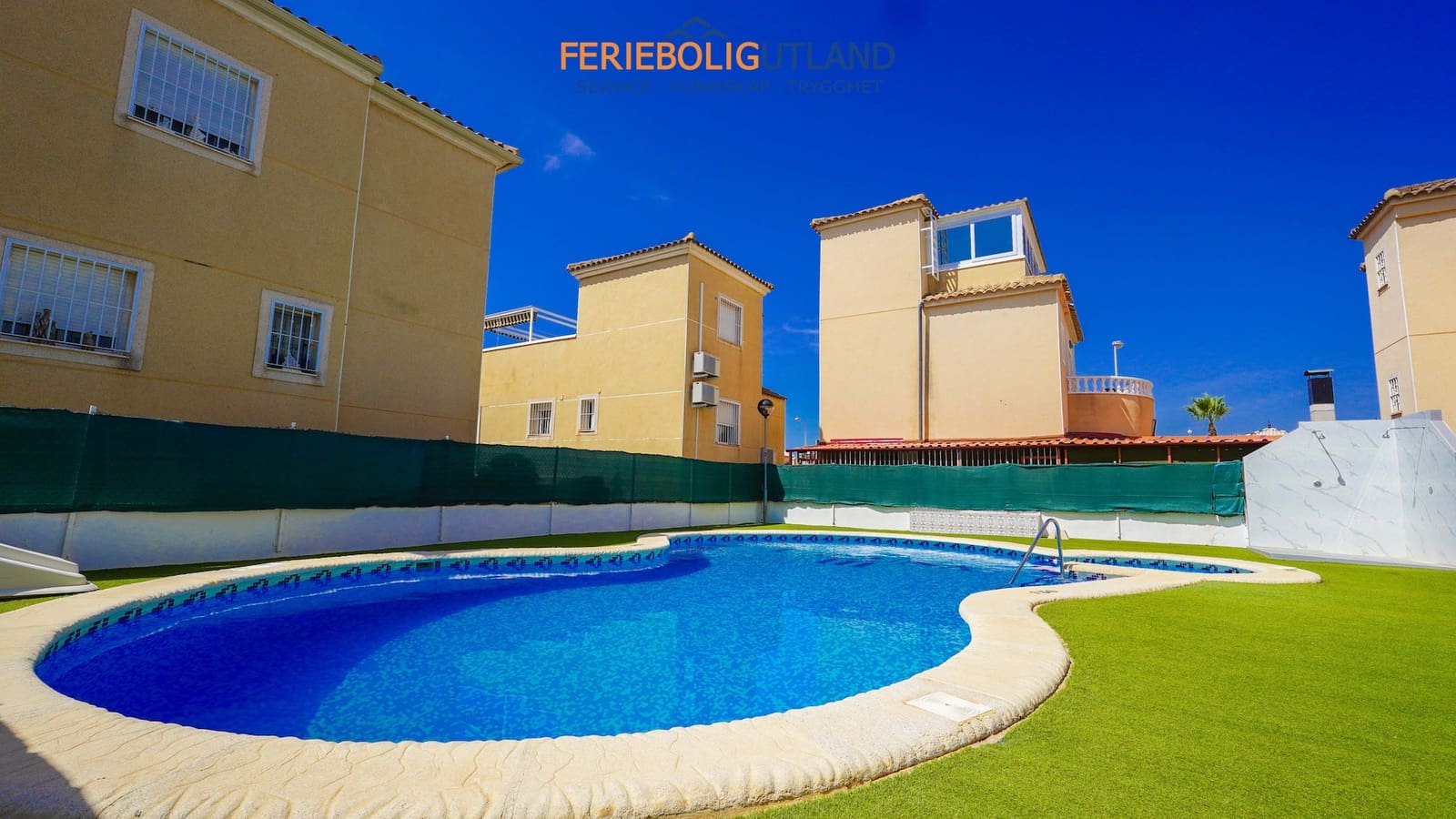 3 soverom Villa til salgs i Playa Flamenca med svømmebasseng garasje - € 490 000 (Ref: 10000761)