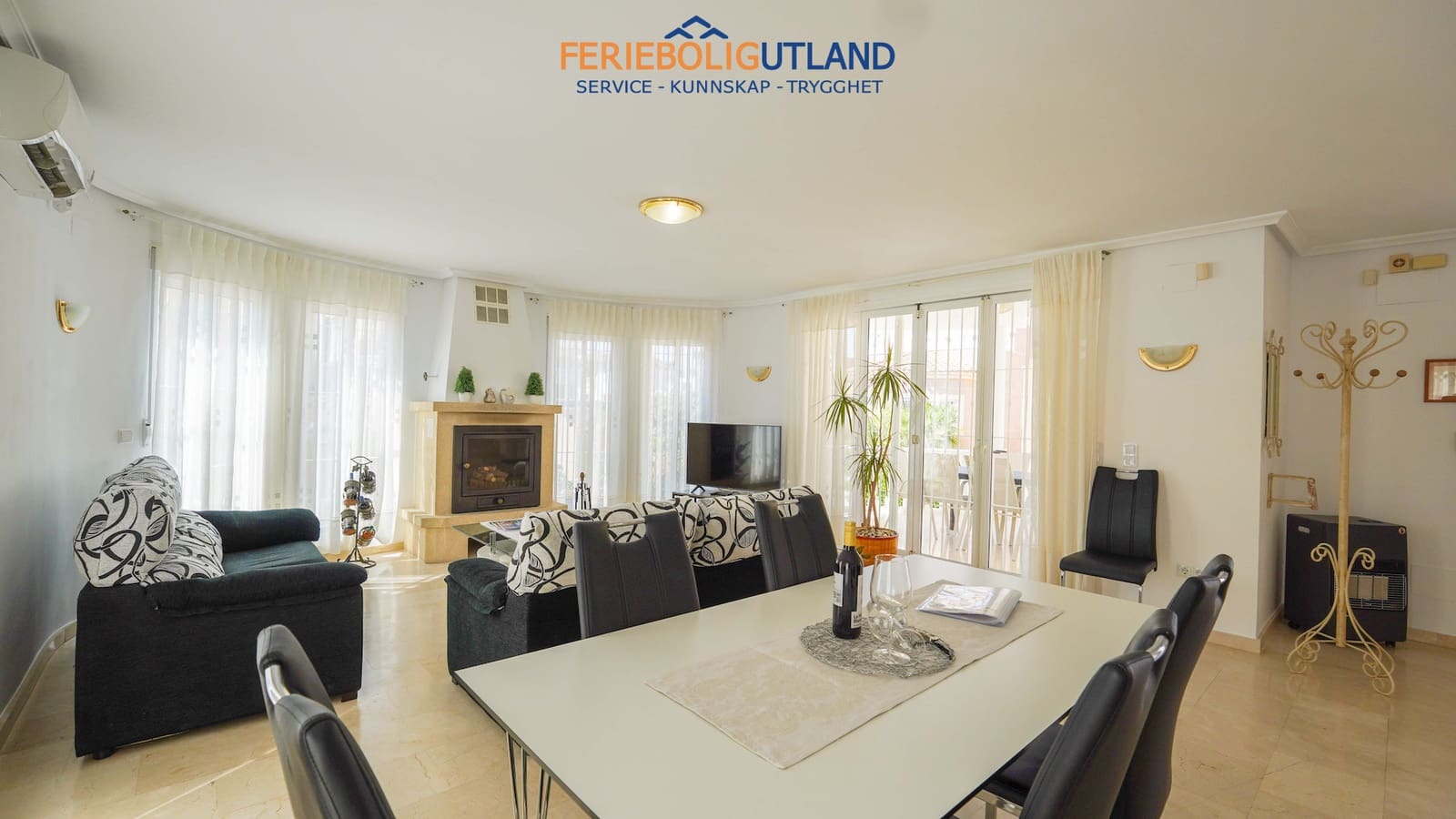 3 soverom Villa til salgs i Playa Flamenca med svømmebasseng garasje - € 490 000 (Ref: 10000761)