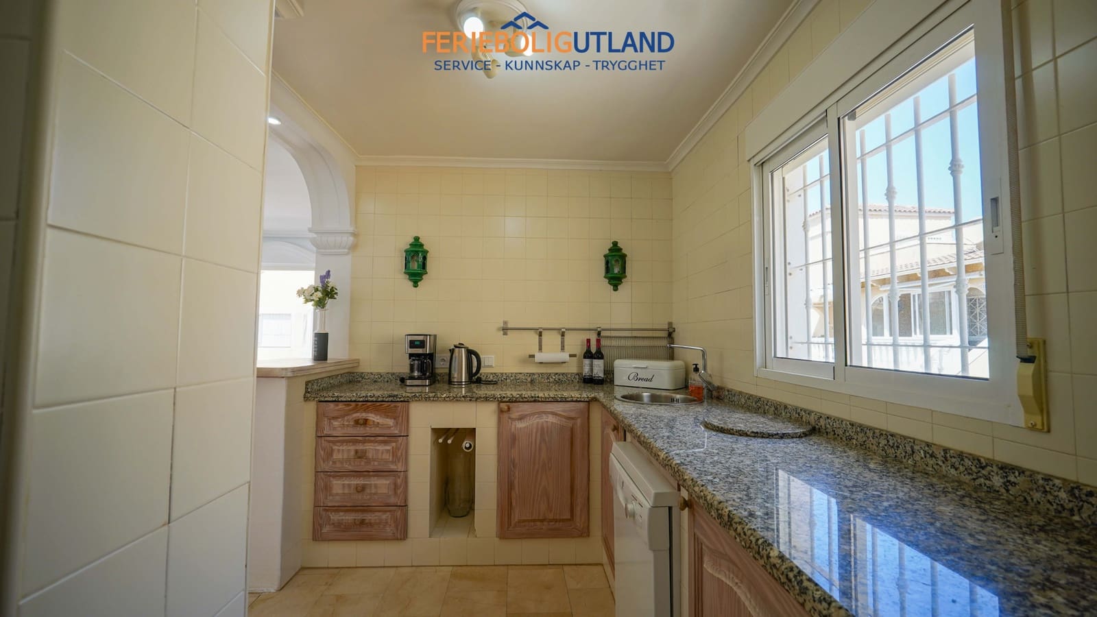 3 soverom Villa til salgs i Playa Flamenca med svømmebasseng garasje - € 490 000 (Ref: 10000761)