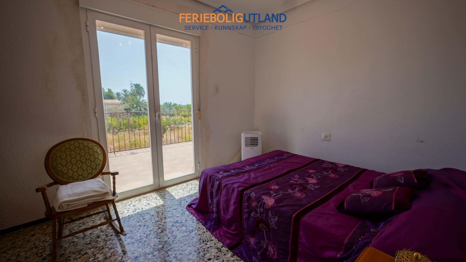 4 bedroom Villa for sale in Elche / Elx with pool garage - € 299,000 (Ref: 10000763)